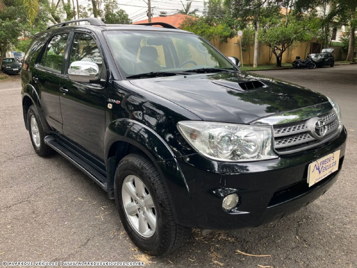 Toyota HILUX SW4 SRV 4X4  2010/2010